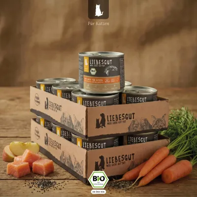 Liebesgut Katzenfutter Bio-Lachs mit Bio-Apfel und Bio-Karotte