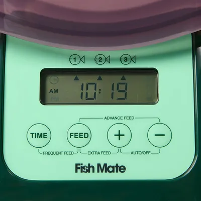 Distributeur automatique de pour poissons de bassin Fish Mate 7 litres Distributeur automatique de pour poissons de bassin Fish Mate 7 litres