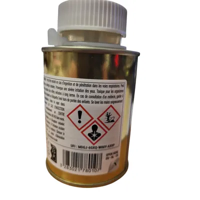 Soin des fourchettes pour chevaux à l huile de cade - Francodex 200 ml Soin des fourchettes pour chevaux à l huile de cade - Francodex 200 ml