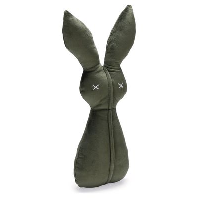 Designed by Lotte Hundespielzeug Hase Alina grün