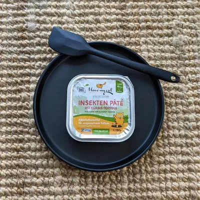 I love my cat Pâté aux insectes avec topping de potiron I love my cat Pâté aux insectes avec topping de potiron