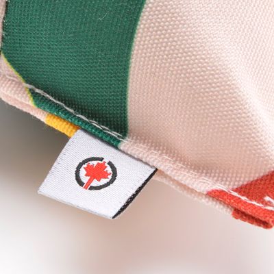 Canadian Cat Company Schmuse-Pyramide XL mit Katzenminze