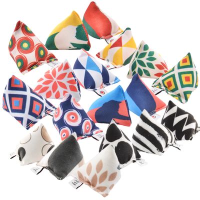 Canadian Cat Company Schmusekissen 6er-Set Katzenminze & Baldrian Pyramide