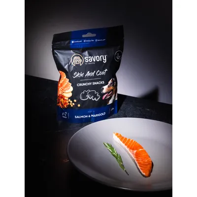 Savory Hundeleckerlis mit Lachs & Ringelblume Savory Hundeleckerlis mit Lachs & Ringelblume