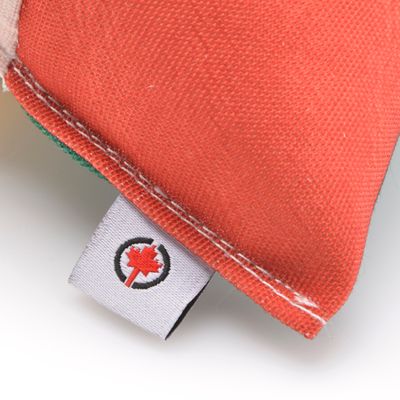 Canadian Cat Company Schmuse-Pyramide XL mit Katzenminze
